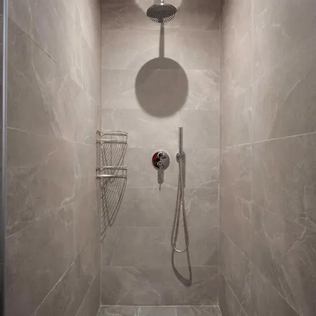 Willa Silda Atsoupades